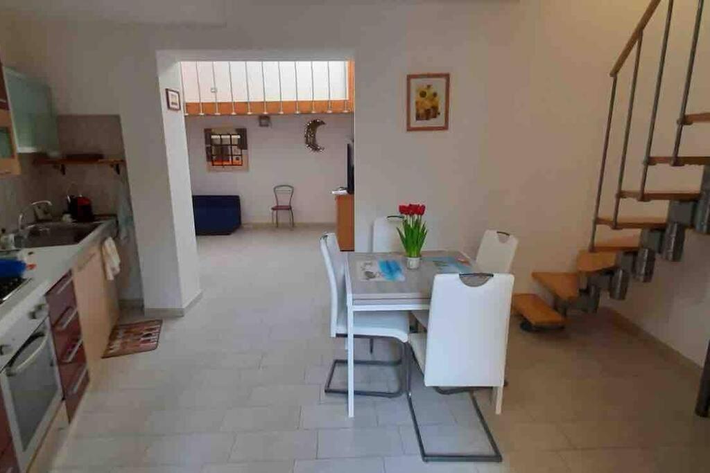 Stylish Loft Trivano Cagliari 2 Beds/2 Bath Exterior foto
